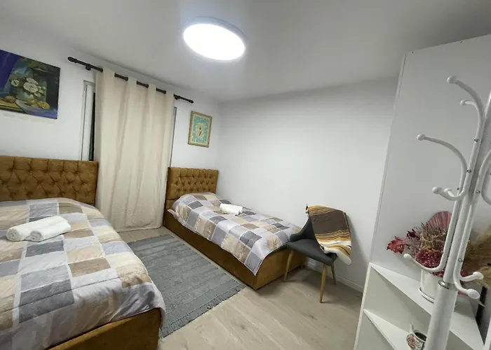 Boulevard Access * Tiran